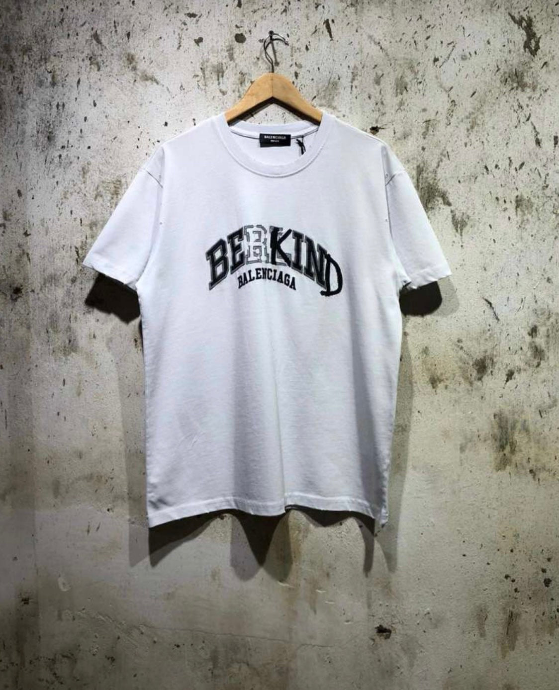 Balenciaga Men T-shirt