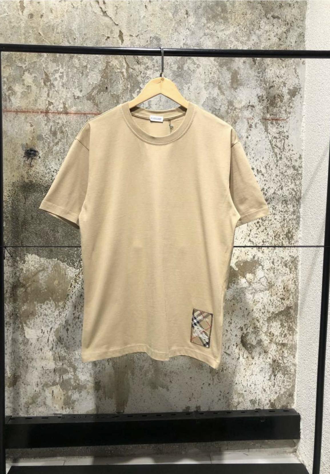 Burberry Men T-shirt